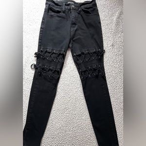 ᪥Hey gurl hey! FASHION NOVA Black Lace-Up Jeans! Color: Black, Size:5᪥